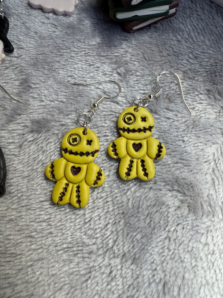 Voodoo Doll Earrings – Spooky Cute Halloween Dangles